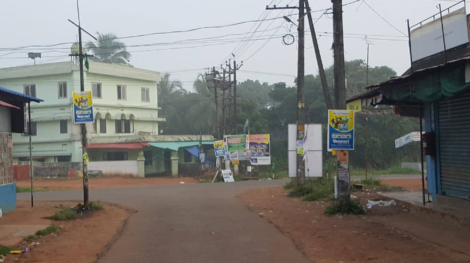 Valiyaparmbu, Karassery