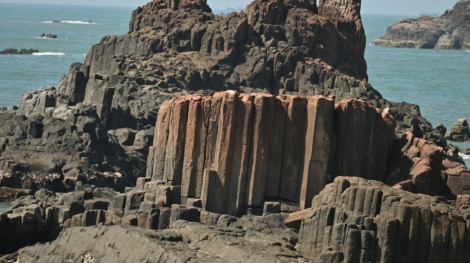 Hexagonal,Volcanic,Rock,Which,Formed,At,St,marys,Island,Malpe,Udupi