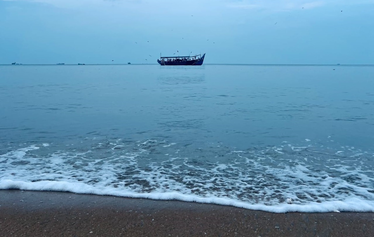 Padinjarekkara Azhimukham Beach